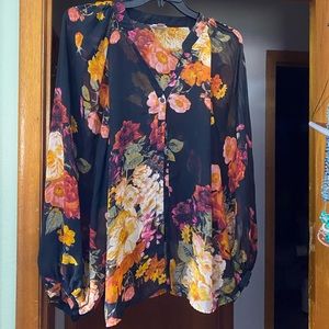 Worthington bell sleeve top